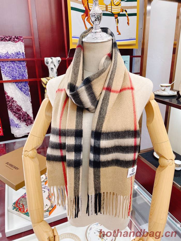 Burberry Scarf BBC00141