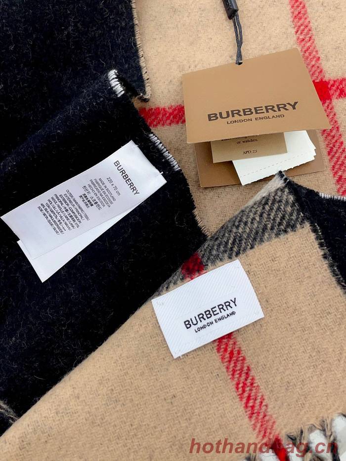 Burberry Scarf BBC00142