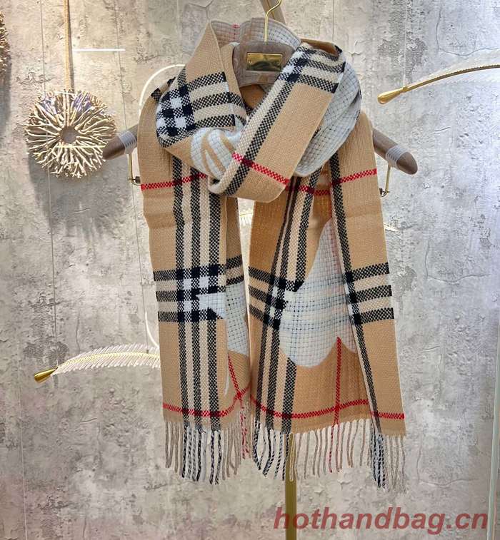 Burberry Scarf BBC00151