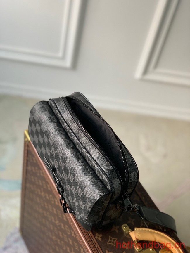 Louis vuitton Steamer Messenger M46795 Black