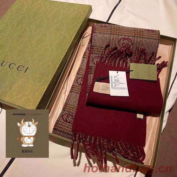 Gucci Scarf GUC00283