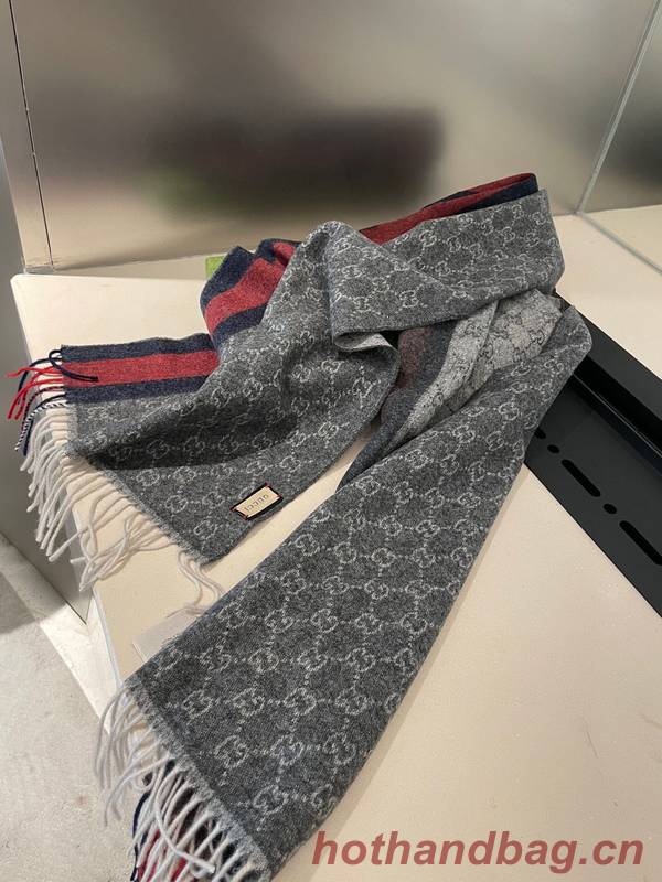 Gucci Scarf GUC00293