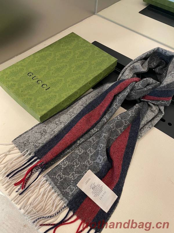 Gucci Scarf GUC00293