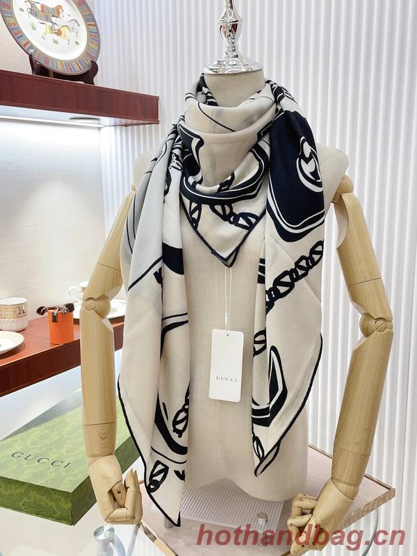 Gucci Scarf GUC00326