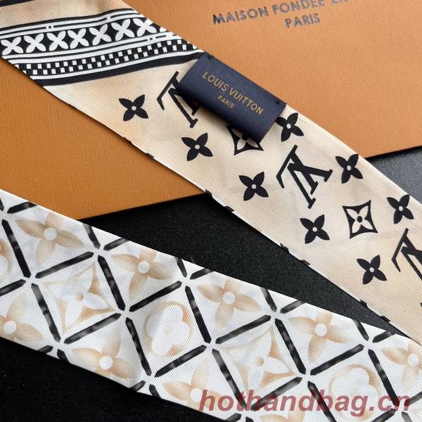 Louis Vuitton Scarf LVC00365