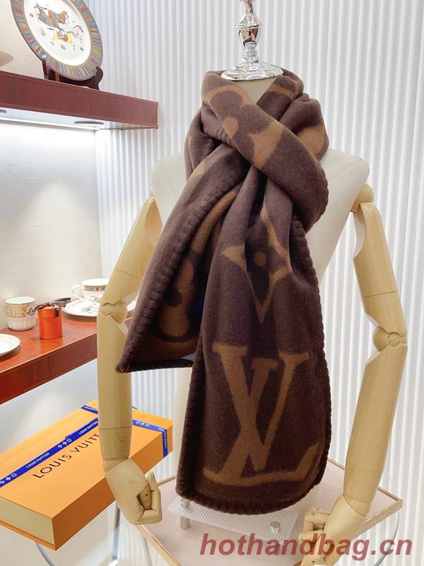 Louis Vuitton Scarf LVC00373