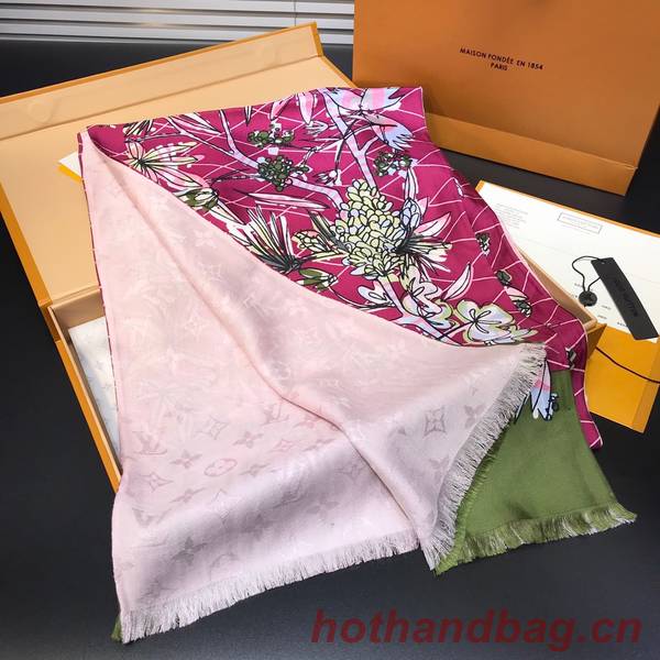 Louis Vuitton Scarf LVC00374