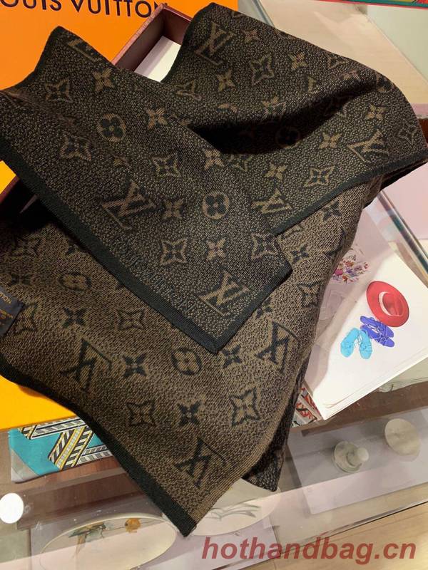 Louis Vuitton Scarf LVC00376