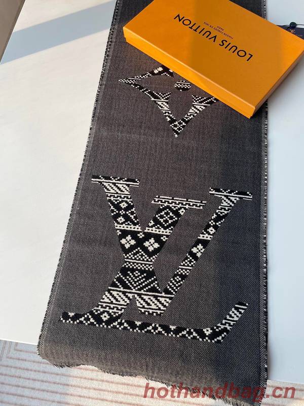 Louis Vuitton Scarf LVC00378