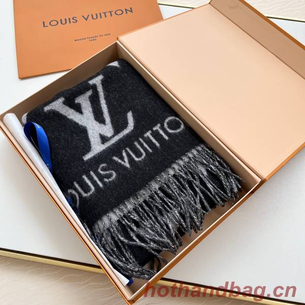 Louis Vuitton Scarf LVC00386