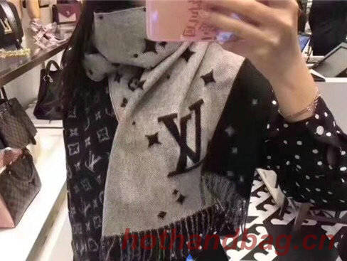 Louis Vuitton Scarf LVC00394