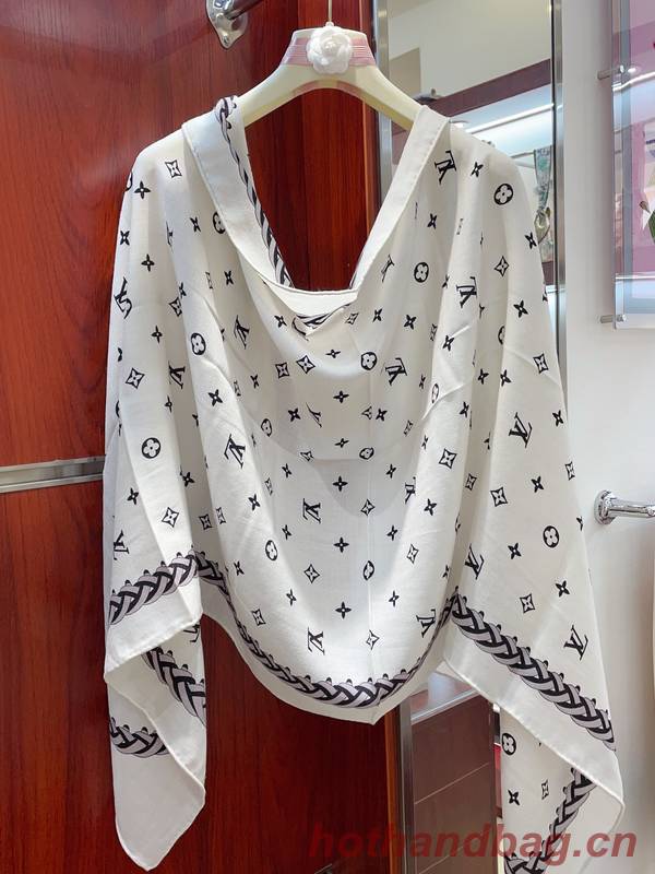 Louis Vuitton Scarf LVC00396