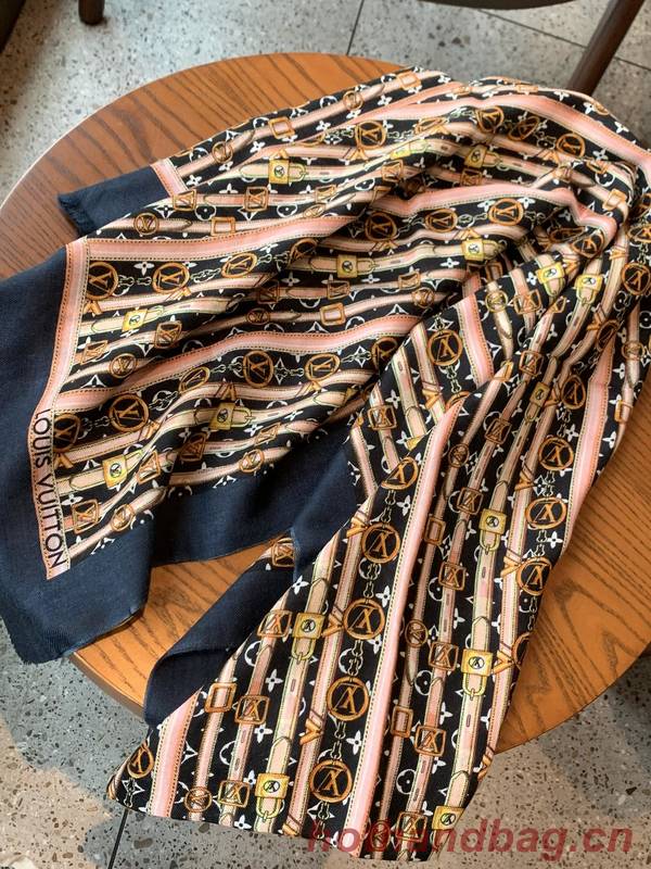 Louis Vuitton Scarf LVC00409