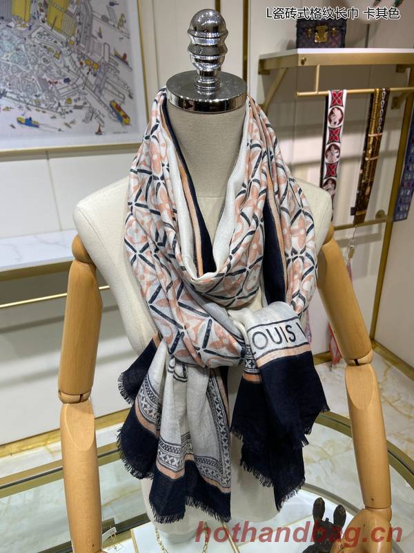 Louis Vuitton Scarf LVC00412