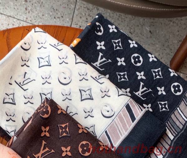 Louis Vuitton Scarf LVC00419