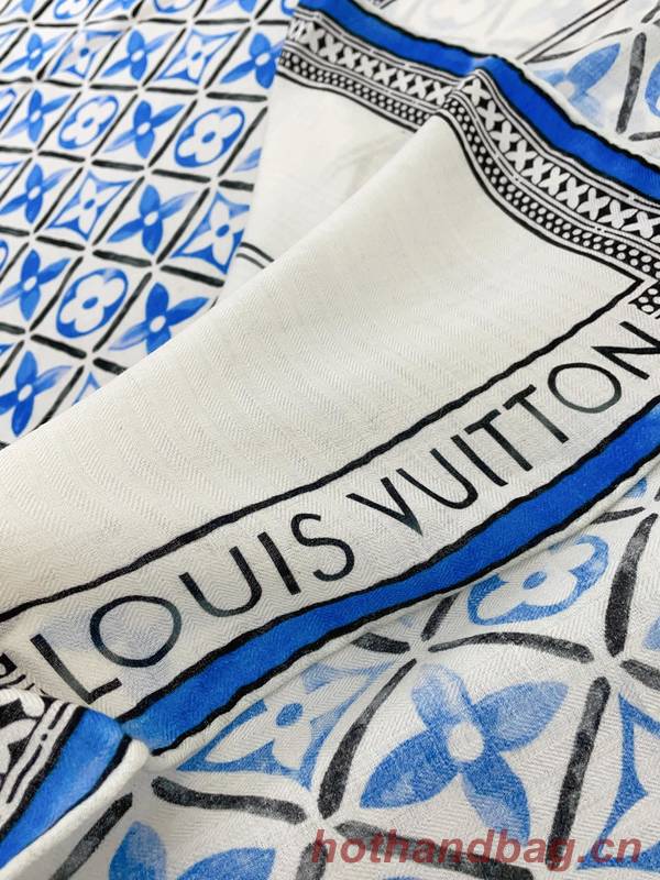 Louis Vuitton Scarf LVC00421