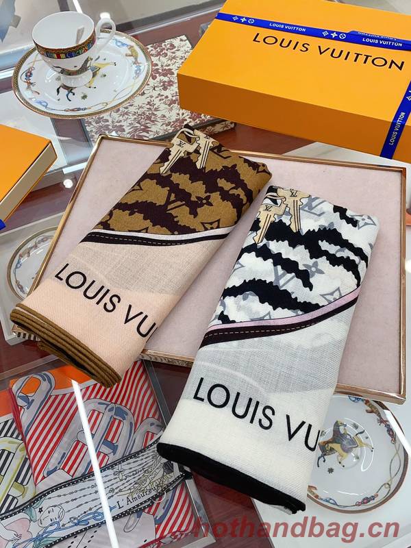 Louis Vuitton Scarf LVC00424