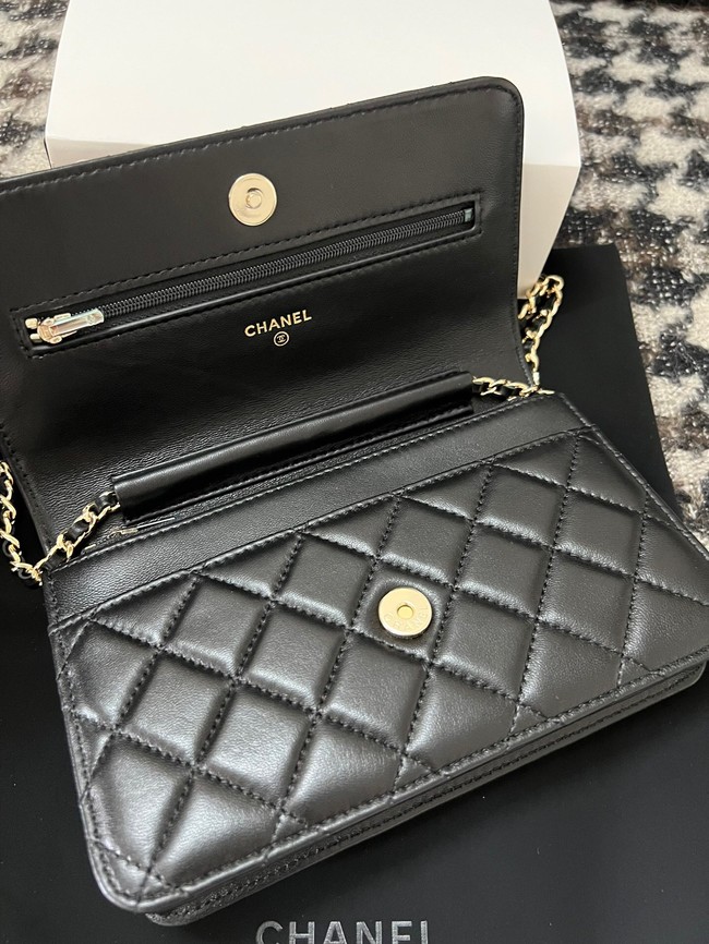 Chanel CLASSIC WALLET ON CHAIN AP0250 Black