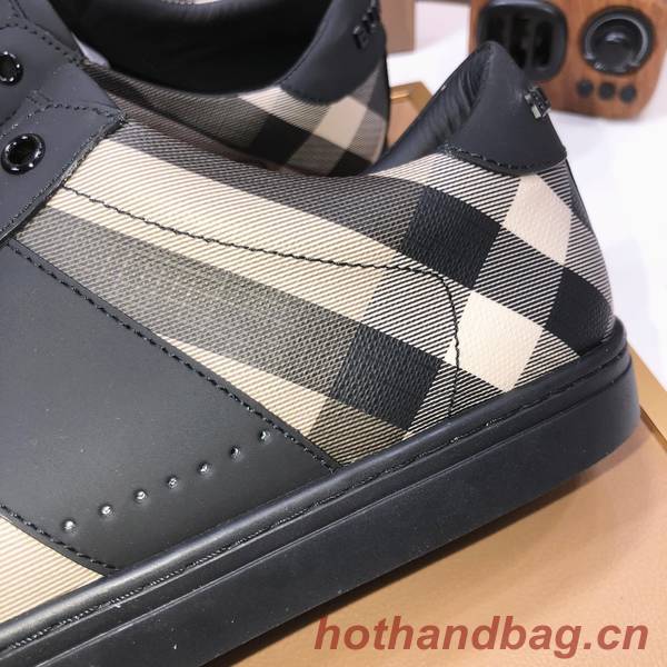 Burberry Shoes BBS00011