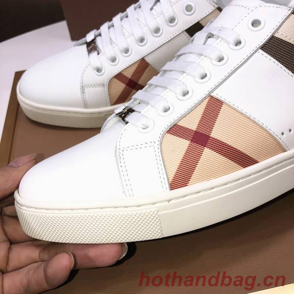 Burberry Shoes BBS00013