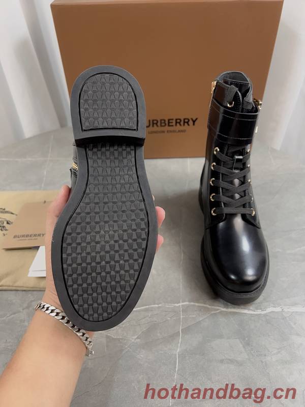 Burberry Shoes BBS00014