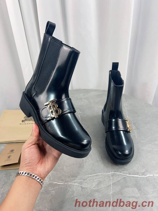Burberry Shoes BBS00017