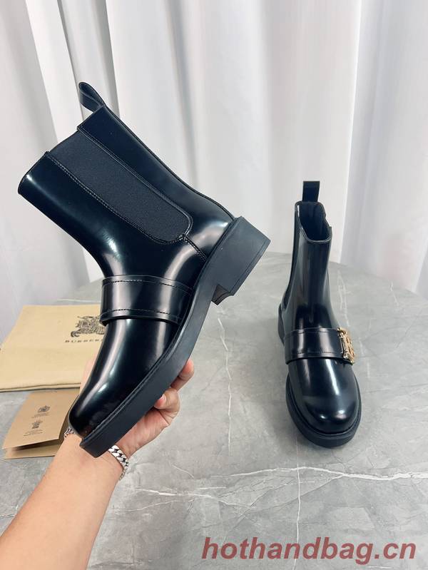 Burberry Shoes BBS00017