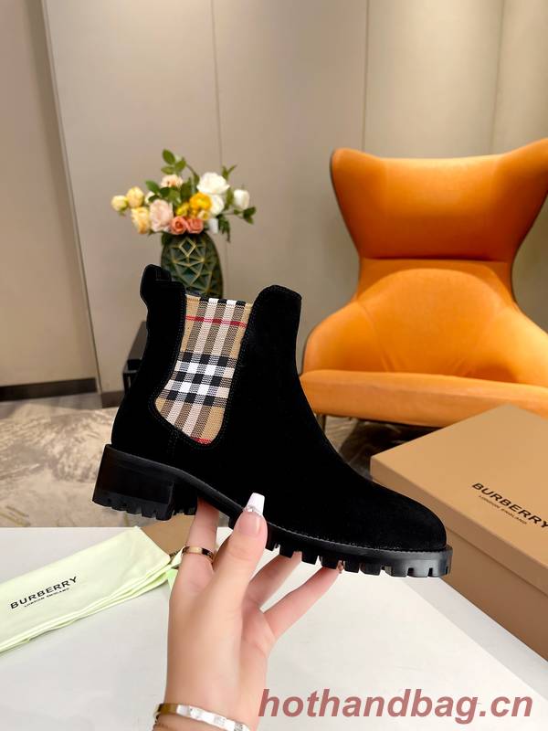 Burberry Shoes BBS00026