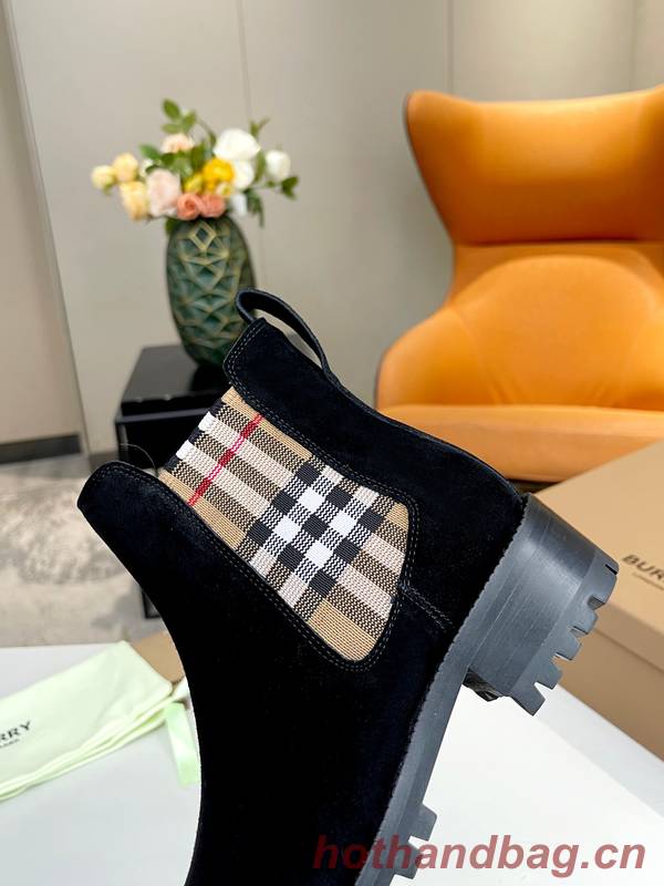 Burberry Shoes BBS00026