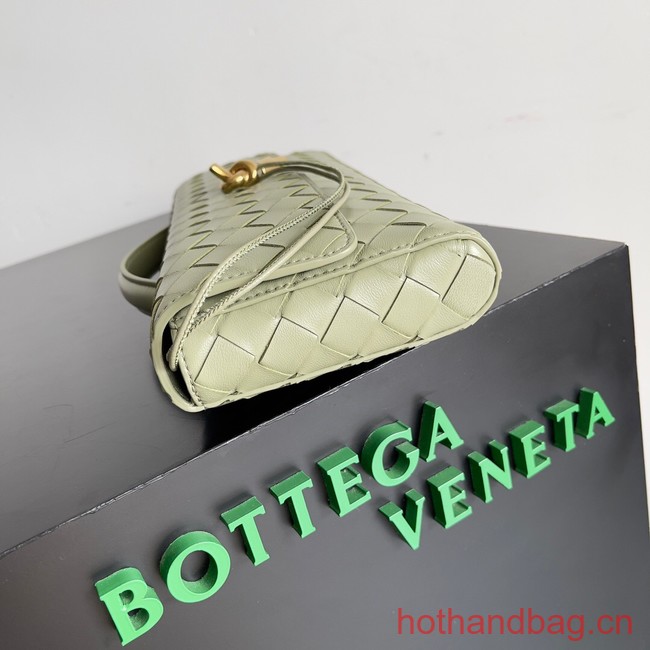 Bottega Veneta Long Clutch Andiamo With Handle 741511 light green