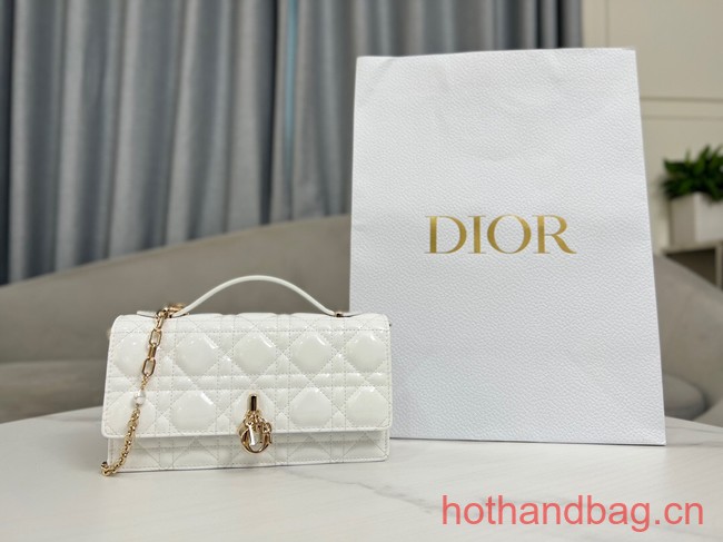 MISS DIOR MINI BAG Patent Cannage Calfskin S0980O white