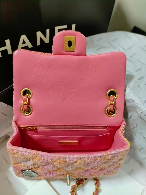 Chanel CLASSIC HANDBAG A01113 Coral Pink