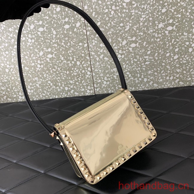 VALENTINO GARAVANI ROCKSTUD23 Small calfskin bag ZS098 Champagne