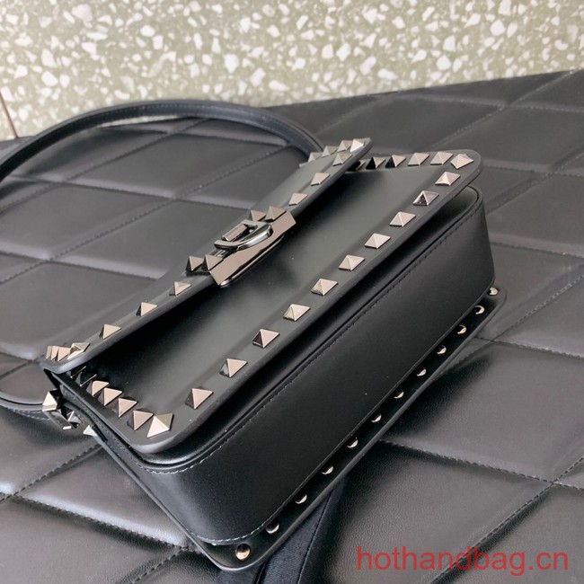 VALENTINO GARAVANI ROCKSTUD23 Small calfskin bag ZS098 black