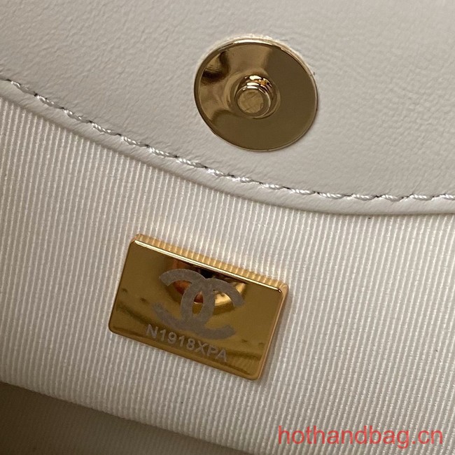 Chanel mini 31 bag AP3656 white