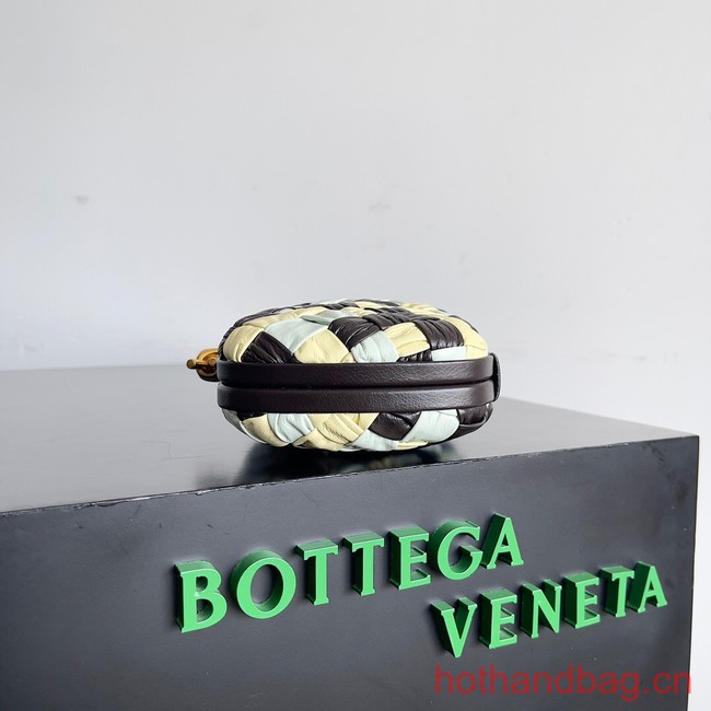 Bottega Veneta Knot Knotted Intreccio leather minaudiere 717622 Glacier & ice cream & fondant