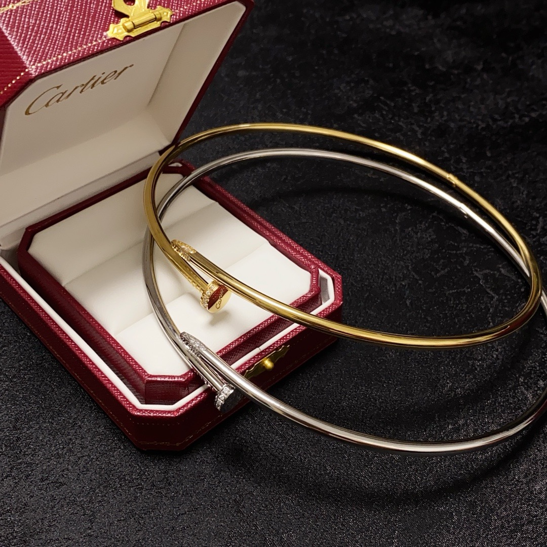 Cartier NECKLACE CE13332