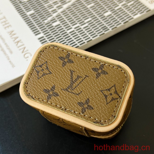 Louis Vuitton coin purse 15593-5