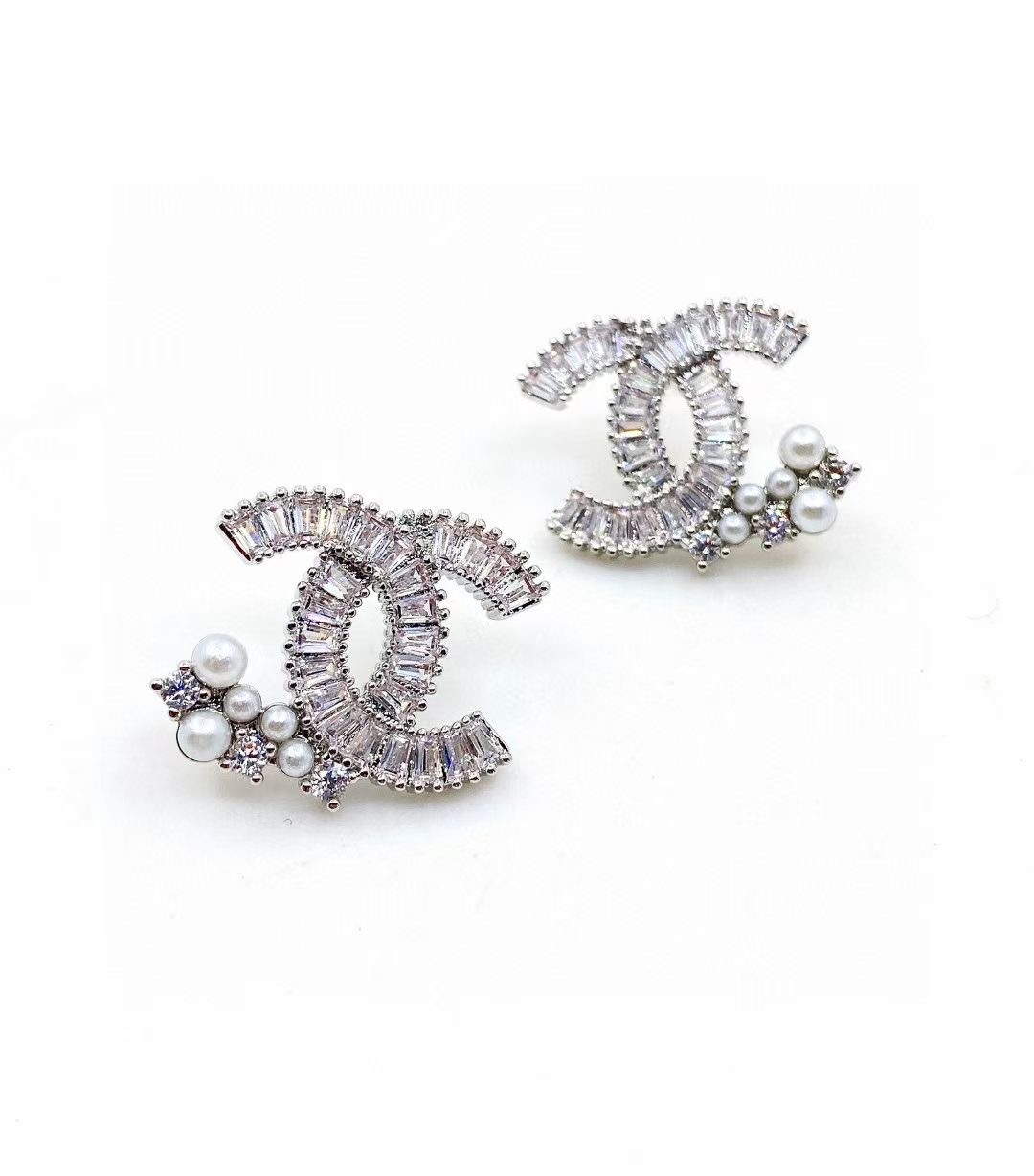 Chanel Earrings CE13401