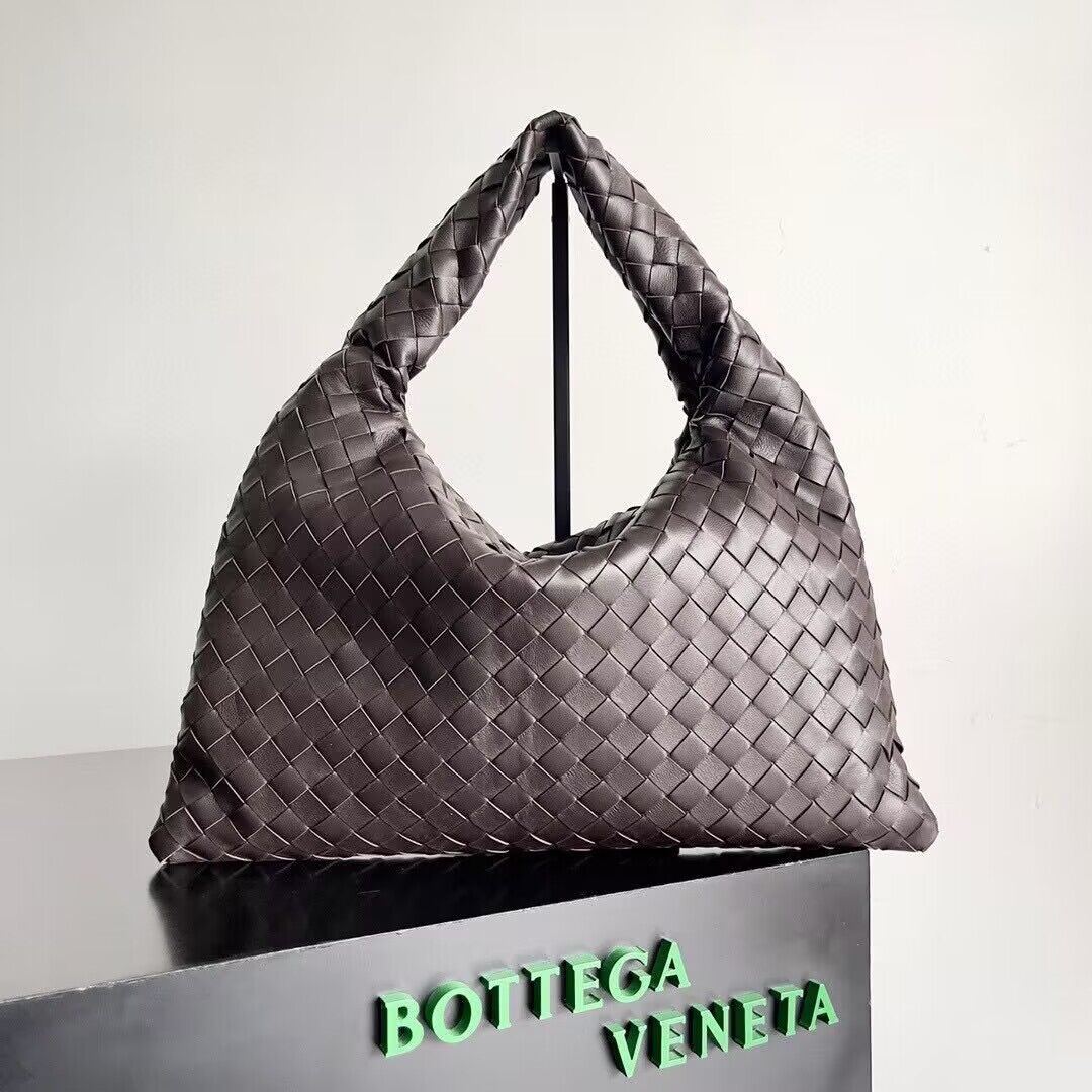 Bottega Veneta Midum Hop Bag 763966 Fondant