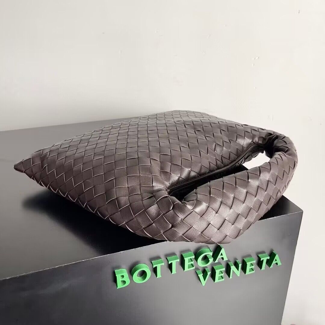 Bottega Veneta Medium Hop Bag 763966 Fondant