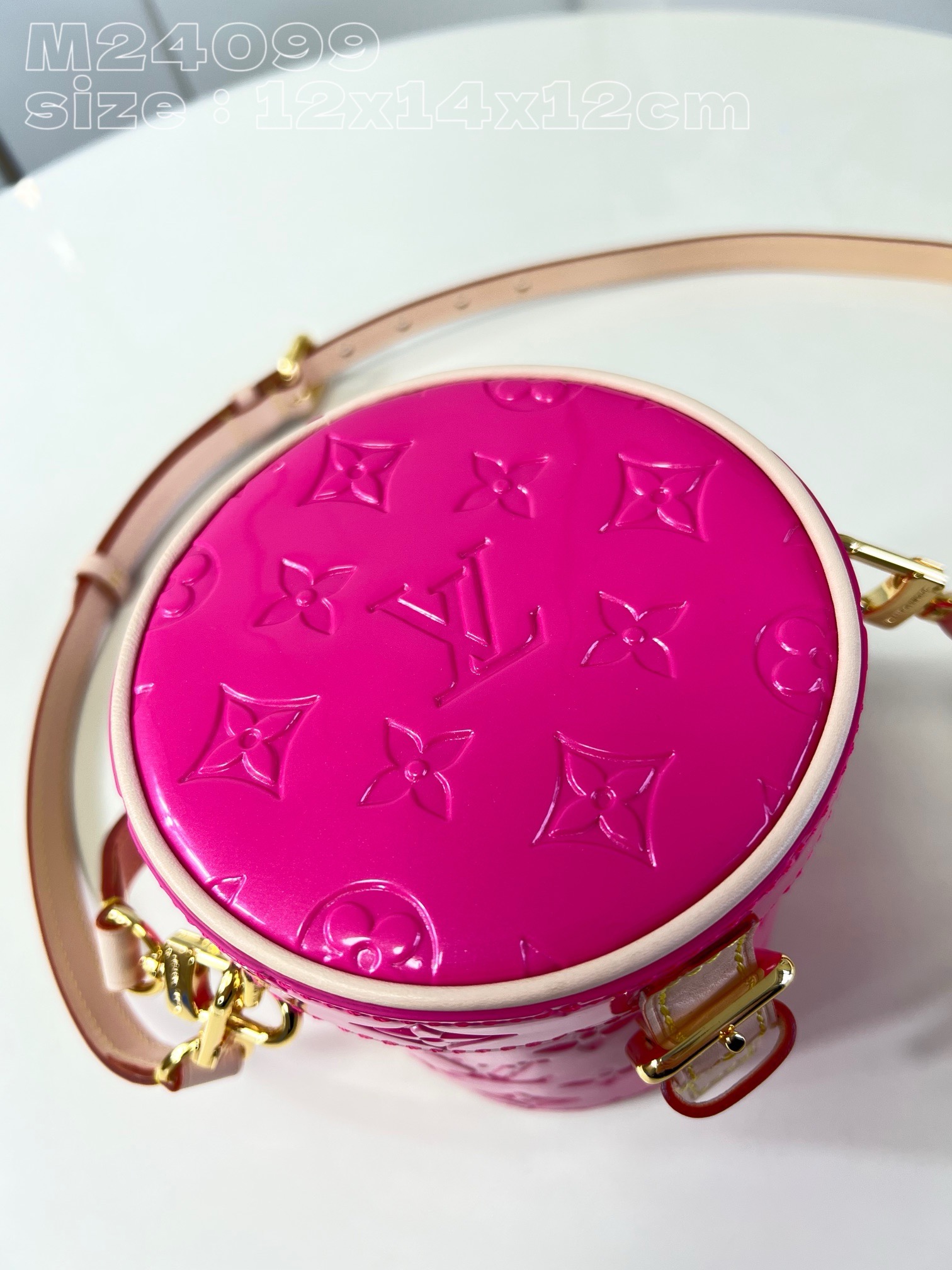 Louis Vuitton Astor M24102 Neon Pink