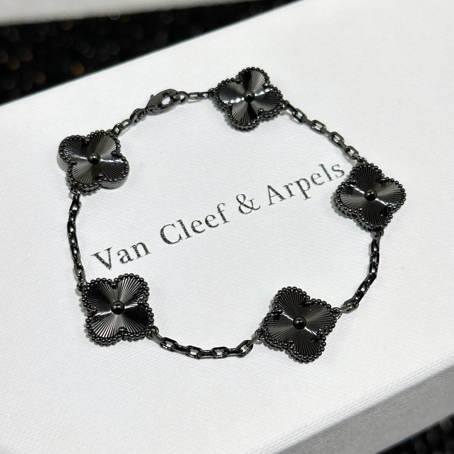 Van Cleef & Arpels Bracelet CE13678