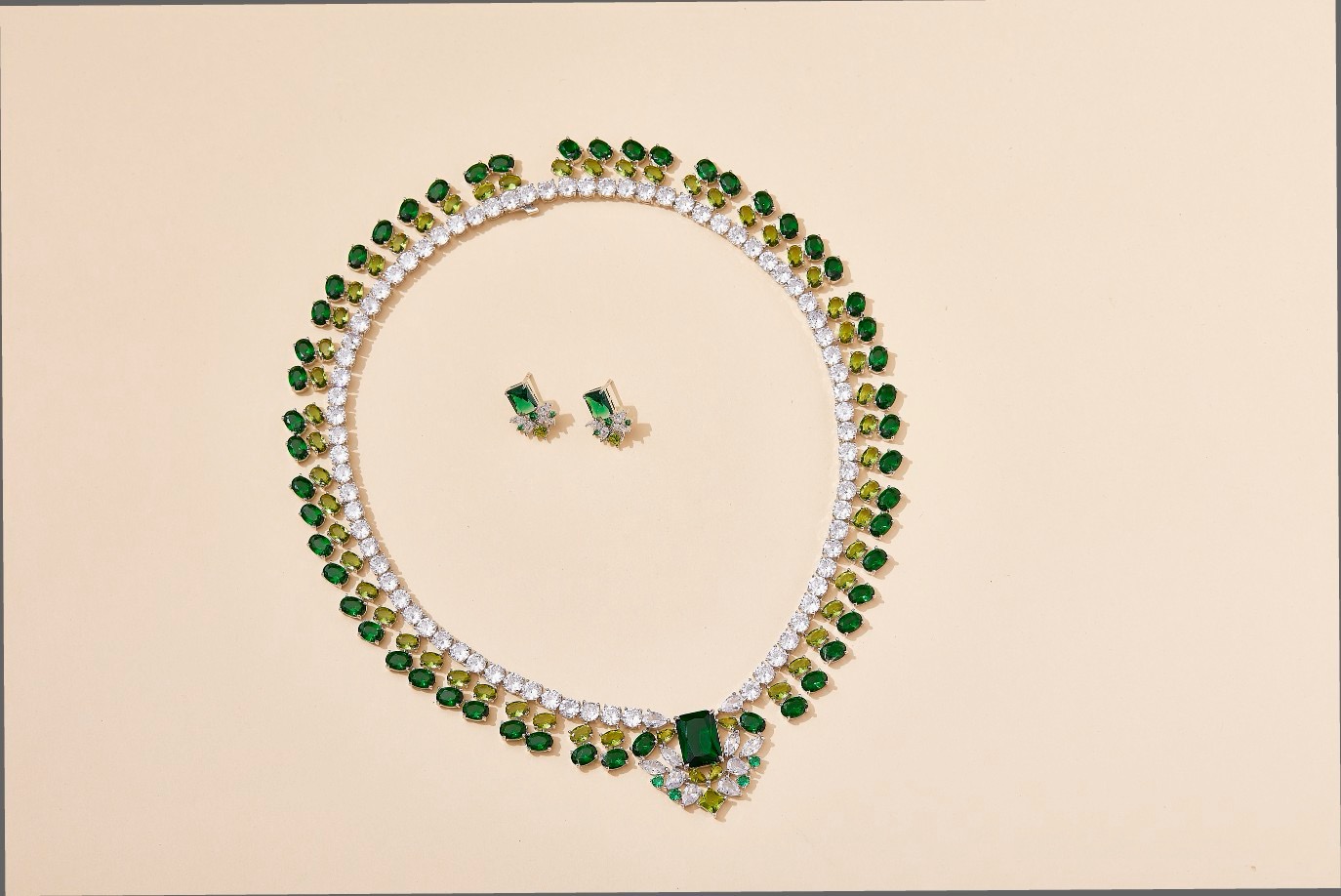 BVLGARI NECKLACE &Earrings&RING CE13710