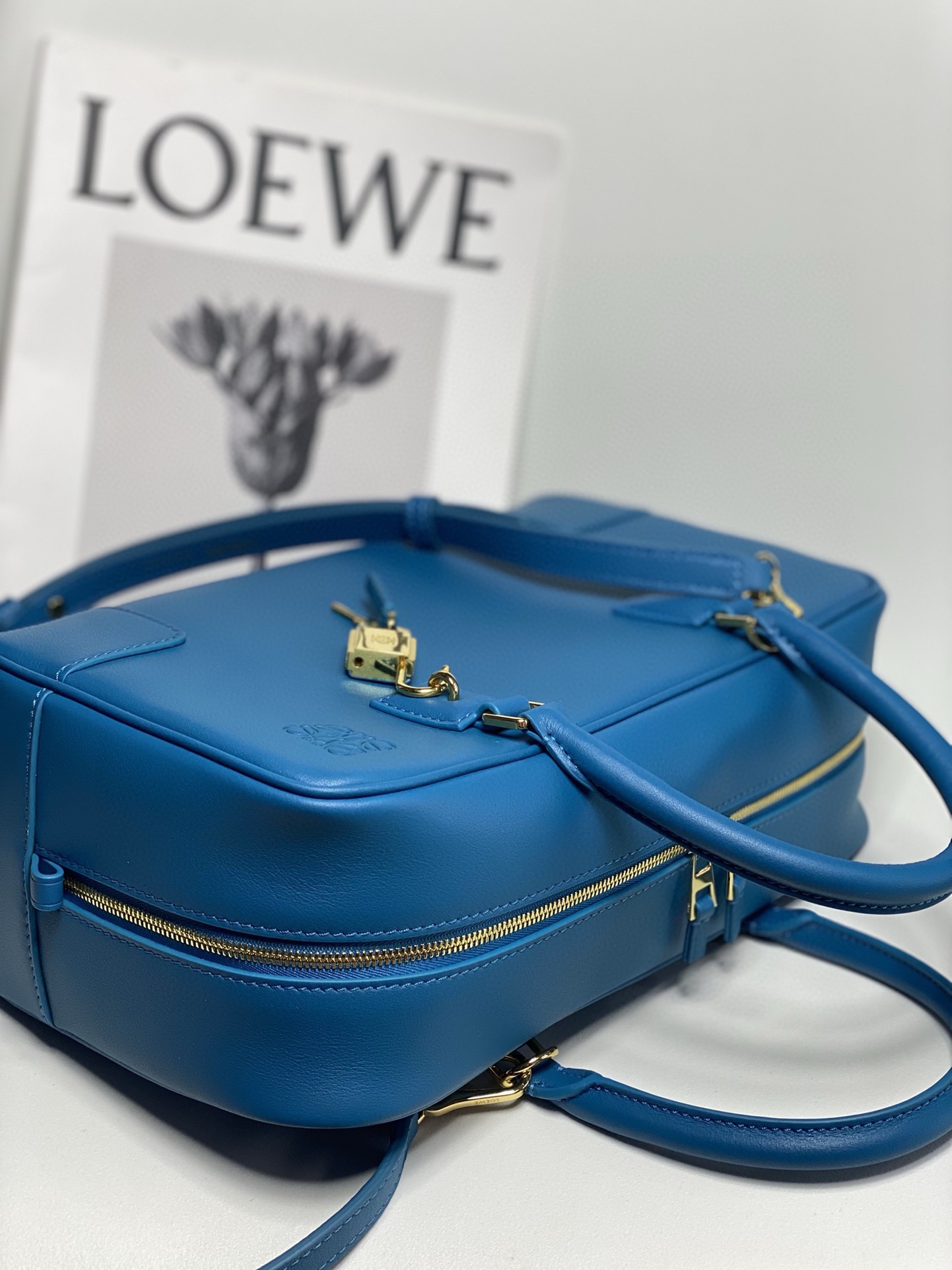 Loewe Original Leather tote 652388 blue