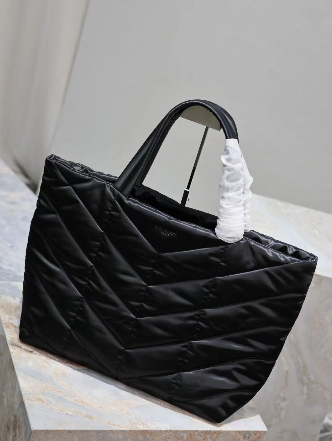 SAINT LAURENT TOTE IN silk cloth Y577729B BLACK