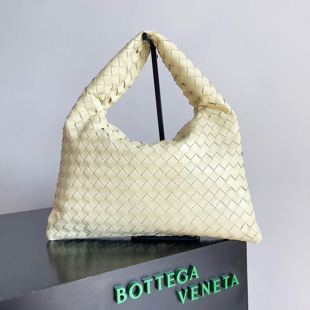 Bottega Veneta Medium Hop Original Leather Bag 763966 Lemon