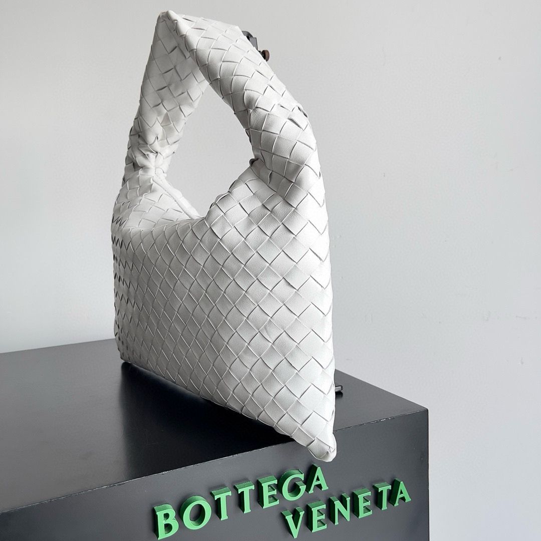 Bottega Veneta Medium Hop Original Leather Bag 763966 White