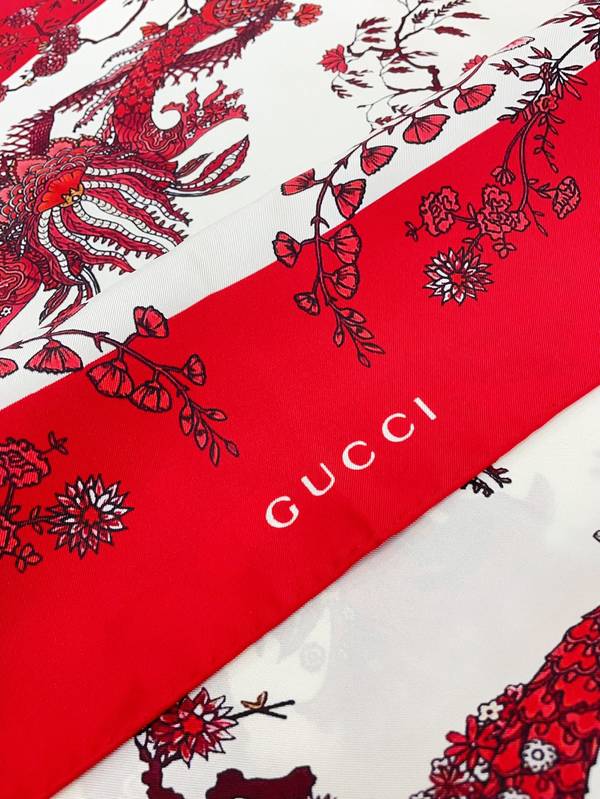 Gucci Scarf GUC00338