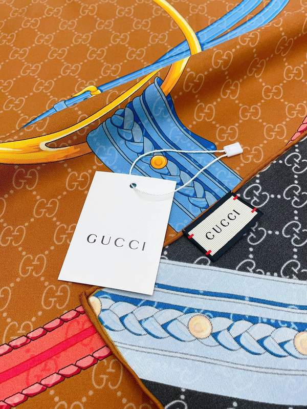 Gucci Scarf GUC00341